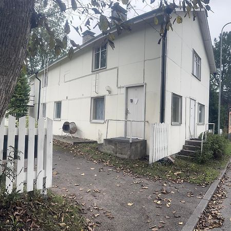 Small Wooden House Apartment 1 Km From River Turku Buitenkant foto